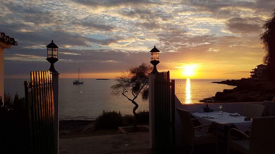 Hostal Restaurante Playa コロニア・サン・ジョルディ エクステリア 写真